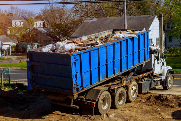 Best Junk Hauling Services  in Mattawan, MI